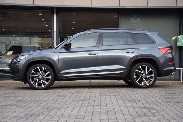 Skoda Kodiaq 1.5 TSI 150PK DSG Automaat Sportline Business | Org. NL | BOVAG Garantie | Trekhaak | Comfort pakket (adaptive cruise control met front assist, verwarmbare voorstoelen) | Panoramadak | Parkeer camera | Virtual dashboard | Stoelverwarming