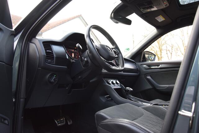 Skoda Kodiaq 1.5 TSI 150PK DSG Automaat Sportline Business | Org. NL | BOVAG Garantie | Trekhaak | Comfort pakket (adaptive cruise control met front assist, verwarmbare voorstoelen) | Panoramadak | Parkeer camera | Virtual dashboard | Stoelverwarming