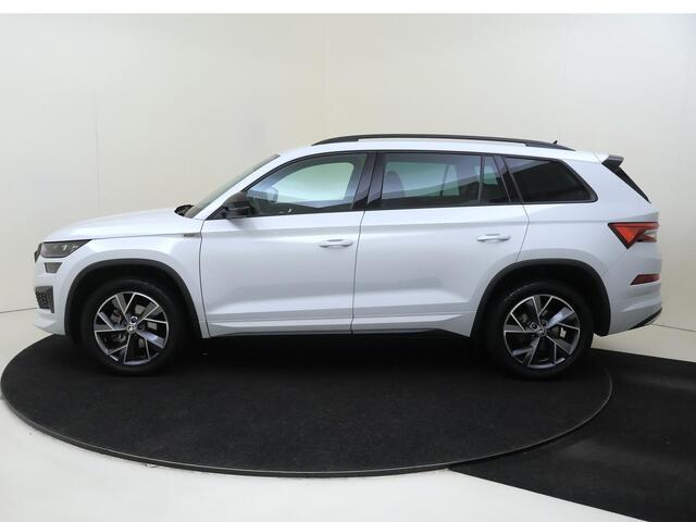 Skoda Kodiaq 1.5 TSI Sportline Business 7p. | Keyless | Achteruitrijcamera | Adaptieve cruise control | CarPlay | Navigatie | Elektrisch verstelbare bestuurdersstoel | Digital cockpit |