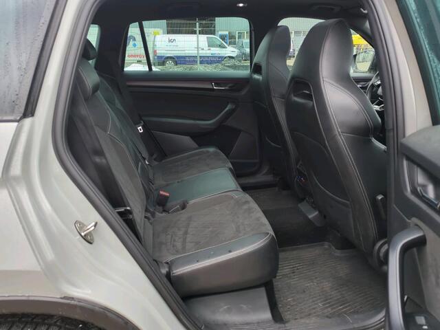 Skoda Kodiaq 1.5 TSI 150pk Sportline Business Trekhaak Panorama Navigatie Carplay Camera Stoelverwarming BR