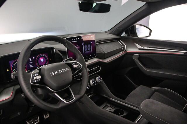 Skoda Kodiaq Sportline Business 1.5 TSI PHEV 204pk DSG Automaat Trekhaak, Panoramadak, Adaptive cruise control, Achteruitrijcamera, LED matrix koplampen, Elektrische achterklep