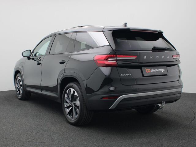 Skoda Kodiaq 1.5 TSI PHEV Business Edition Plus 204PK DSG Pano-Schuifdak, Trekhaak, Adaptieve Cruise Controle, Side Assist, Virtual Pedal, Memorystoel, Winterpakket, Keyless, Achteruitrijcamera, Trekhaak, 19" LM Velgen