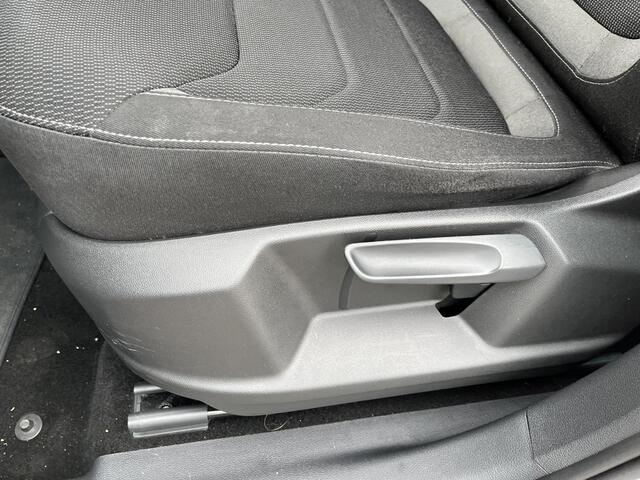 Skoda Kodiaq 1.5 TSI Ambition / AUTOMAAT/ KEYLESS/ DIGITAL DASH/ CRUISE/ SMARTLINK/ NAVI/ PARK. SENSOREN/ CLIMA/ STOELVERWARMING