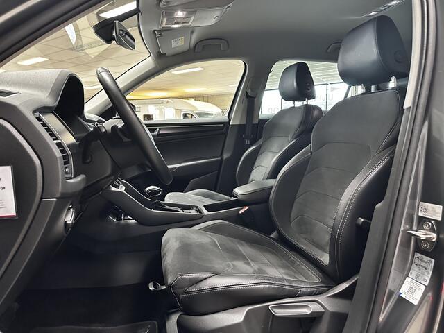 Skoda Kodiaq 1.5 TSI Limited Business Edition/ Trekhaak/ Camera/ LED Koplampen/ LEDER-Alcantara/ Audio-Premium/ Apple + Android/ Keyless/ DAB+/ PDC V+A/ Extra Getint glas/ Ambient Light.
