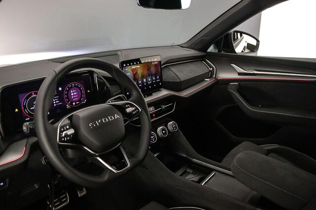 Skoda Kodiaq Sportline Business 1.5 TSI PHEV 204pk DSG Automaat Trekhaak, Adaptive cruise control, Elektrische achterklep, Achteruitrijcamera, LED matrix koplampen