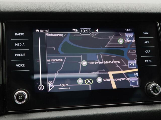 Skoda Kodiaq 1.5 TSi 150 Pk Sportline Business 7 Persoons | Trekhaak | Panoramadak | Elektrische Achterklep | CarPlay | Adaptive Cruise | Digital Cockpit | 117.561 Km!!