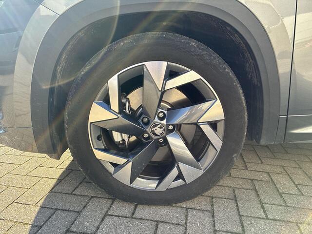 Skoda Kodiaq 1.5 TSI PHEV 204pk Sportline Business · Panoramadak · Camera · Trekhaak · Matrix LED · Canton Audio · Side Assist · Elek. Voorstoelen + Geheugen · Garantie t/m 14-05-2029 of 100.000km