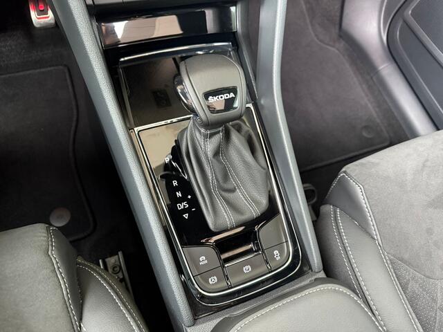 Skoda Kodiaq 1.5 TSI Sportline Business 7p. / Panoramadak / Zwenkbare trekhaak / Fabrieksgarantie t/m 06-2028