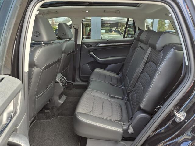 Skoda Kodiaq 1.5 TSI Business Edition Plus 7p. | Wegklapbare trekhaak | 7 zitplaatsen | Navigatie | 360 Camera | Panoramadak |