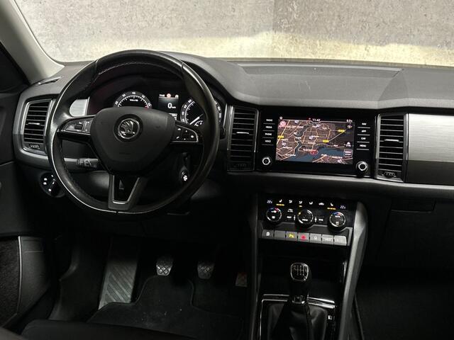 Skoda Kodiaq 1.4 TSI Sport (APPLE CARPLAY, GROOT NAVI, LEDER, STOELVERWARMING, SPORTSTOELEN, ADAPTIVE CRUISE, LED KOPLAMPEN, NIEUWSTAAT)