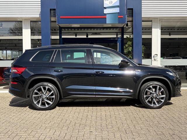 Skoda Kodiaq 2.0 TSI 4x4 Sportline Business / Automaat / 1e-Eigenaar / Open-Panodak / Alcantara / Canton Premium-Audio / Adaptieve Control-Control / Stoelverwarming / Elektr.-Stoelen met Geheugen / Apple-Carplay & Android-Auto / Elektr.-Wegklapbare Trekhaak / Dodehoek