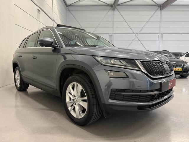 Skoda Kodiaq 1.5 TSI Edition Aut. 7p. PANO/TREKHAAK/LED/ACC/CANTON/CAMERA/CARPLAY/SFEER/LEER-ALCANTARA SP.STOEL/EL.A.KLEP/PRIVACY/VOLLEDIGE HISTORIE, INCL. OH BEURT