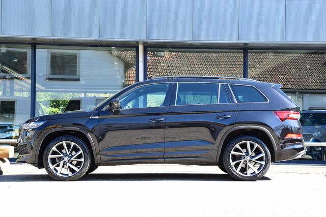 Skoda Kodiaq 1.5 TSI 150PK Sportline Business DSG Automaat | Org. NL | BOVAG Garantie | Trekhaak | Panoramadak | Adaptive Cruise Control | Camera | Apple Carplay/Android Auto | Stoelverwarming |