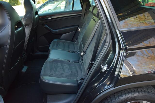 Skoda Kodiaq 1.5 TSI 150PK Sportline Business DSG Automaat | Org. NL | BOVAG Garantie | Trekhaak | Panoramadak | Adaptive Cruise Control | Camera | Apple Carplay/Android Auto | Stoelverwarming |