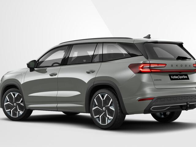 Skoda Kodiaq Sportline Business 1.5 TSI PHEV 150 kW / 204 PK | Elektrisch bedienbaar schuif-/kanteldak | Parkeer pakket | Trekhaak wegklapbaar