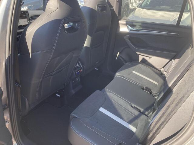 Skoda Kodiaq 1.5TSI/204PK DSG PHEV Sportline · Trekhaak · Panoramadak · Camera + Parkeersensoren · Fabrieksgarantie t/m Februari 2030 of 60.000KM