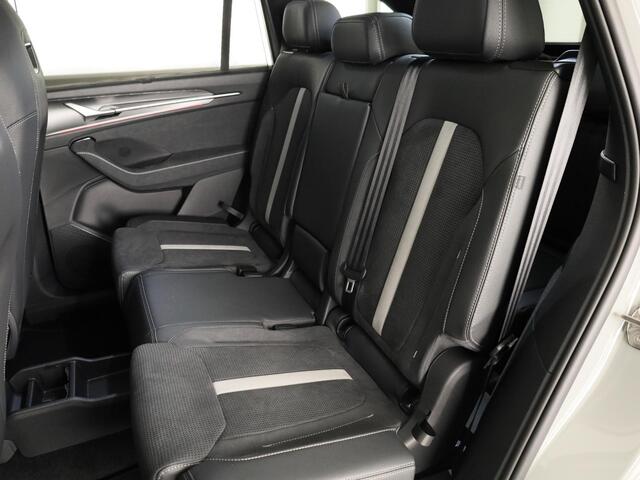 Skoda Kodiaq 1.5 TSI MHEV 150pk Sportline Business 7p | Derde zitrij | Panoramadak | Trekhaak | Light & View | Elek. bestuurdersstoel | Adaptive Cruise | Blind Spot |