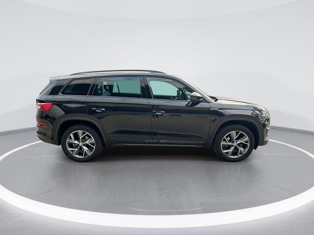 Skoda Kodiaq 1.5 TSI 150pk DSG Sportline Business · Camera · Inklap. Trekhaak · Matrix LED · Elek. Stoel + Geheugen · Apple/Android Car Play · Keyless · Garantie t/m 22-02-2028 of 100.000km
