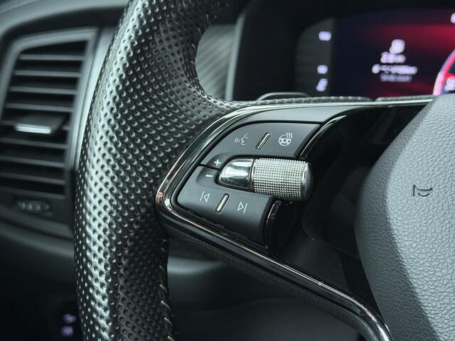 Skoda Kodiaq 1.5 TSI Sportline Business 7p. | 150 PK | Automaat | Trekhaak wegklapbaar | Panoramadak | Navigatiesysteem | 19" LM velgen | 3e zitrij |