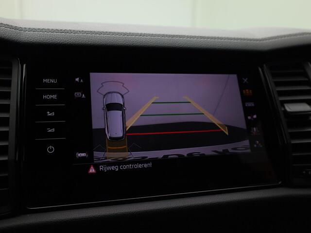 Skoda Kodiaq 1.5TSI/150PK DSG Sportline Business · Panoramadak · Alcantara/Leder · Camera +Parkeersensoren