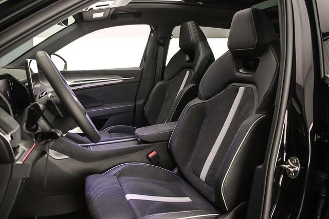 Skoda Kodiaq Sportline Business 1.5 TSI PHEV 204pk DSG Automaat Trekhaak, Panoramadak, Adaptive cruise control, Verwarmde voorruit, Achteruitrijcamera, LED matrix koplampen