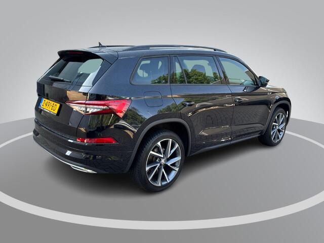 Skoda Kodiaq 1.5 TSI 150pk DSG Sportline Business · Camera · Apple/Android Car Play · Navigatie · Elek. Achterklep · Elek. Voorstoel · 20'' Inch · Garantie t/m 21-03-2028 of 100.000km