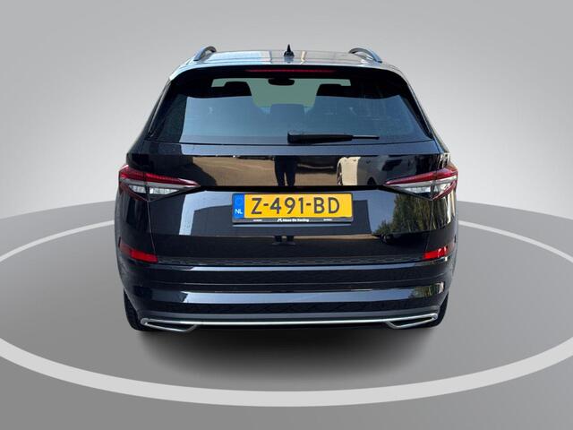 Skoda Kodiaq 1.5 TSI 150pk DSG Sportline Business · Camera · Apple/Android Car Play · Navigatie · Elek. Achterklep · Elek. Voorstoel · 20'' Inch · Garantie t/m 21-03-2028 of 100.000km