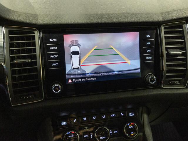 Skoda Kodiaq 1.5 TSI Limited Business Edition 7p. / 150pk / Panorama dak / Achteruitrij camera / Canton / Stoelverwarming /