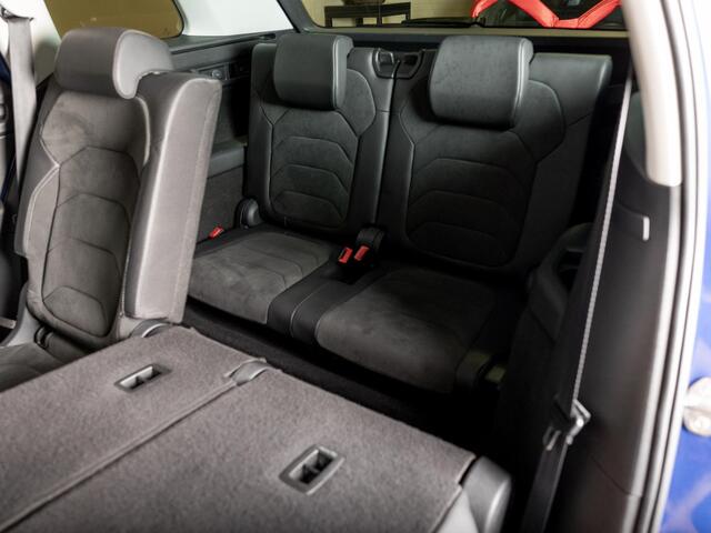 Skoda Kodiaq 1.5 TSI Limited Business Edition 7p. / 150pk / Panorama dak / Achteruitrij camera / Canton / Stoelverwarming /