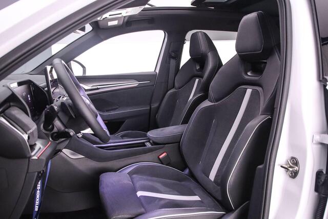 Skoda Kodiaq Sportline Business 7p 1.5 eTSI 150pk DSG Automaat Trekhaak, 3e zitrij, Panoramadak, Adaptive cruise control, LED matrix koplampen, Achteruitrijcamera