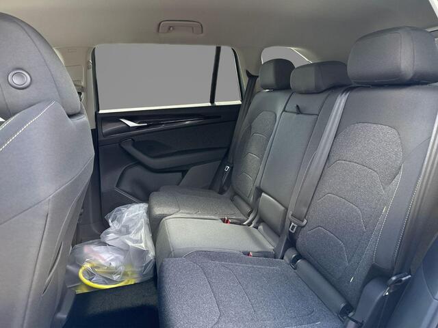Skoda Kodiaq Business Edition Plus 1.5 TSI PHEV 150 kW / 204 PK | Trekhaak Wegklapbaar | Metallic Lak | 4.000,- inruilpremie!!