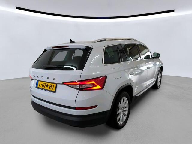 Skoda Kodiaq 1.5 TSI 150pk Business Edition DSG / Navigatie / Keyless / Camera / Trekhaak