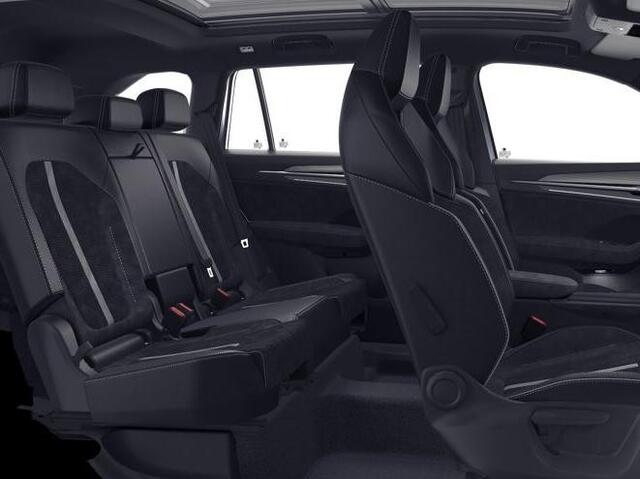 Skoda Kodiaq Sportline Business 1.5 TSI PHEV 204 PK | Panoramadak | Trekhaak | Stoelverwarming | Adaptive cruise control