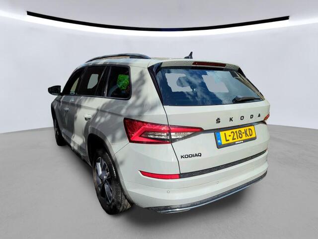 Skoda Kodiaq 1.5 TSI Sportline Business / Digitaal dashboard / Navigatie / App connect / Camera / Parkeersensoren V+A /
