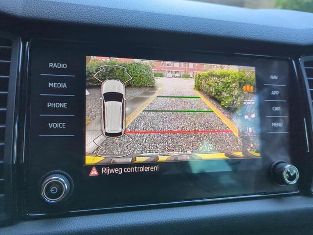 Skoda Kodiaq 1.5 TSI Sportline Business / Digitaal dashboard / Navigatie / App connect / Camera / Parkeersensoren V+A /