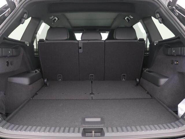 Skoda Kodiaq 1.5 TSI MHEV Sportline Business 7p 150PK DSG Panoramadak, Trekhaak, 20" LM Velgen, Matrix LED-verlichting, Achteruitrijcamera, Winterpakket, Keyless, Side Assist, Elektr. Achterklep