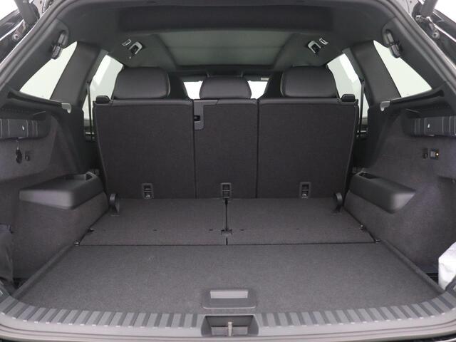 Skoda Kodiaq 1.5 TSI MHEV Sportline Business 7p 150PK DSG Panoramadak, Trekhaak, 20" LM Velgen, Matrix LED-verlichting, Achteruitrijcamera, Winterpakket, Keyless, Side Assist, Elektr. Achterklep