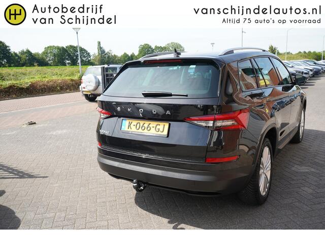 Skoda Kodiaq 1.5 TSI 150PK BUSINESS EDITION DEC 2020 ORIGINEEL NEDERLANDS 5 PERSOONS CAMERA TREKHAAK LEDER/ALCANTARA 19INCH 4X ALL SEASON NAVI ANDROID/APPLECARPLAY ADAPTIEVE CRUISE CLIMA STOEL+STUUR+VOORRUITVERWARMING ENZ...