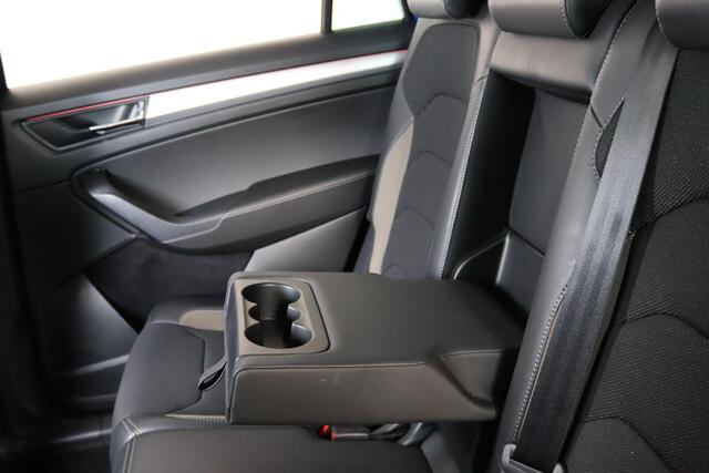 Skoda Kodiaq 1.5 TSI Business Edition 7-Persoons Trekhaak, Camera, ACC, Canton, Apple Carplay/Android Auto,