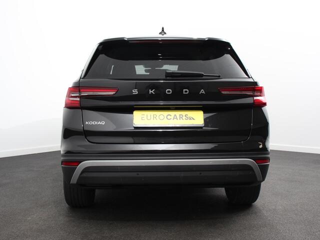 Skoda Kodiaq 1.5 TSI Automaat Selection 7p. Navigatie Apple Carplay Android Auto Parkeersensor achter Stoel- en stuurverwarming Ledverlichting