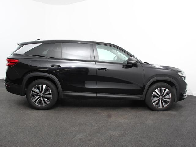 Skoda Kodiaq 1.5 TSI Automaat Selection 7p. Navigatie Apple Carplay Android Auto Parkeersensor achter Stoel- en stuurverwarming Ledverlichting