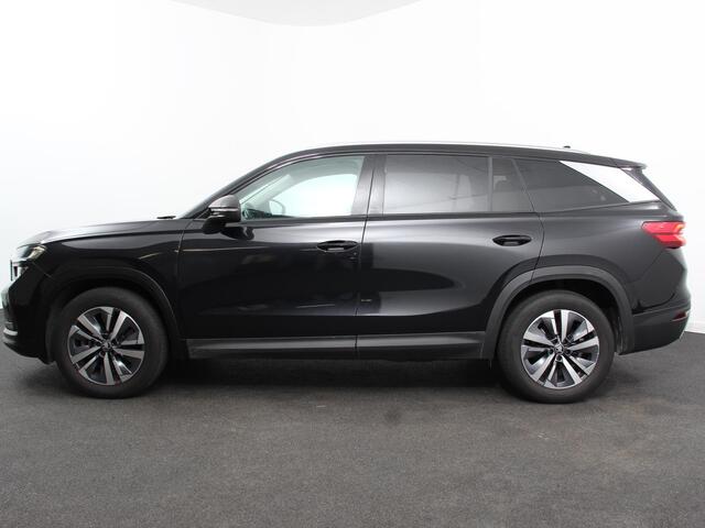 Skoda Kodiaq 1.5 TSI Automaat Selection 7p. Navigatie Apple Carplay Android Auto Parkeersensor achter Stoel- en stuurverwarming Ledverlichting