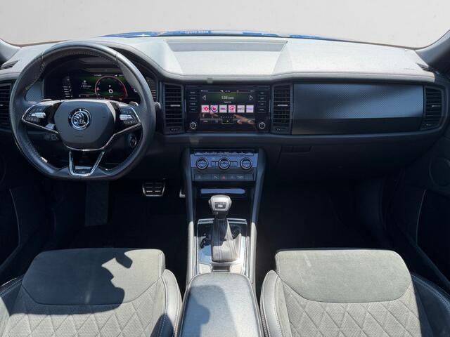 Skoda Kodiaq 1.5 TSI RS Sportline Business Aut- 7 Pers, Panoramadak, Sfeerverlichting, Elek Trekhaak, Stuur/Stoelverwarming