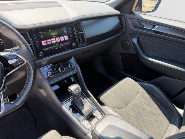 Skoda Kodiaq 1.5 TSI RS Sportline Business Aut- 7 Pers, Panoramadak, Sfeerverlichting, Elek Trekhaak, Stuur/Stoelverwarming