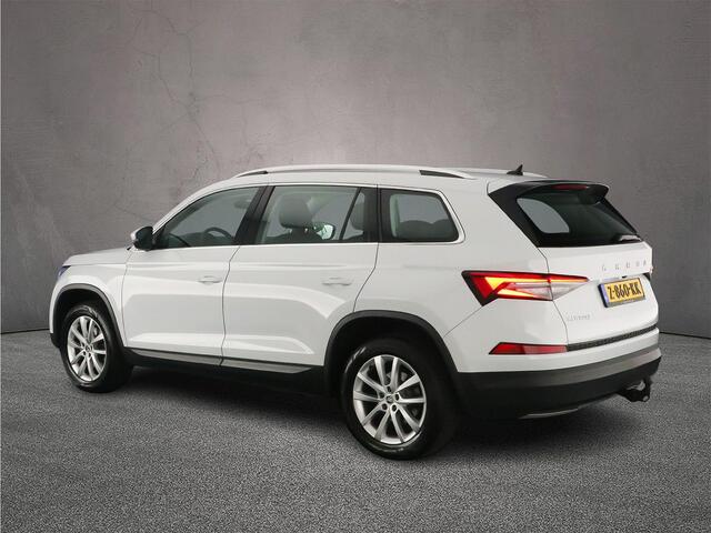 Skoda Kodiaq Business Edition 1.5 TSI 150pk Trekhaak, Cruise control, Navigatie, Achteruitrijcamera, LED koplampen, Elektrische achterklep, Parkeersensoren, Airco, DAB, Radio, App connect