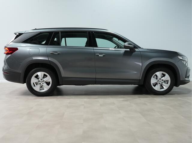 Skoda Kodiaq 1.5 150pk DSG TSI MHEV First Edition Wegklapbare trekhaak Navigatie