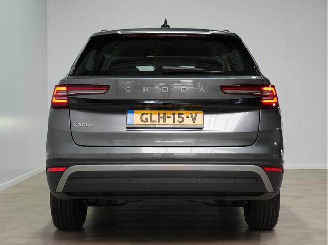 Skoda Kodiaq 1.5 150pk DSG TSI MHEV First Edition Wegklapbare trekhaak Navigatie