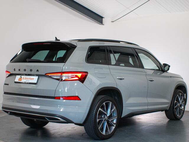 Skoda Kodiaq 1.5 TSI Sportline Business, 7-Persoons, Trekhaak, Panoramadak, Memory stoelen, Apple CarPlay/Android Auto
