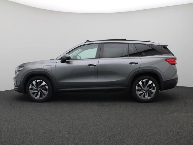Skoda Kodiaq 1.5 TSI PHEV Business Edition Plus 204PK DSG Pano-Schuifdak, Trekhaak, 19" LM Velgen, Stoel-stuurverwarming, Keyless, Virtual Cockpit, Navi, Side Assist, Memorystoel, Achteruitrijcamera, LED koplampen/interieurverlichting