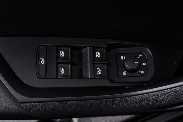 Skoda Kodiaq 1.5 TSI Business Edition 7p. (TREKHAAK WEGKLAPBAAR, NAVI, CAMERA, PDC, STOELVERWARMING, 1e